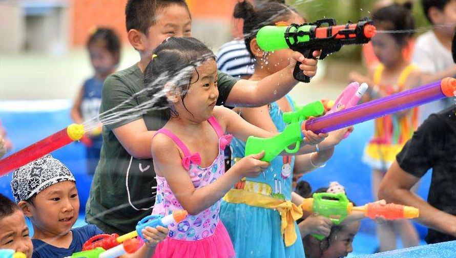 可玩性高的万代声光玩具,万代枪的玩具