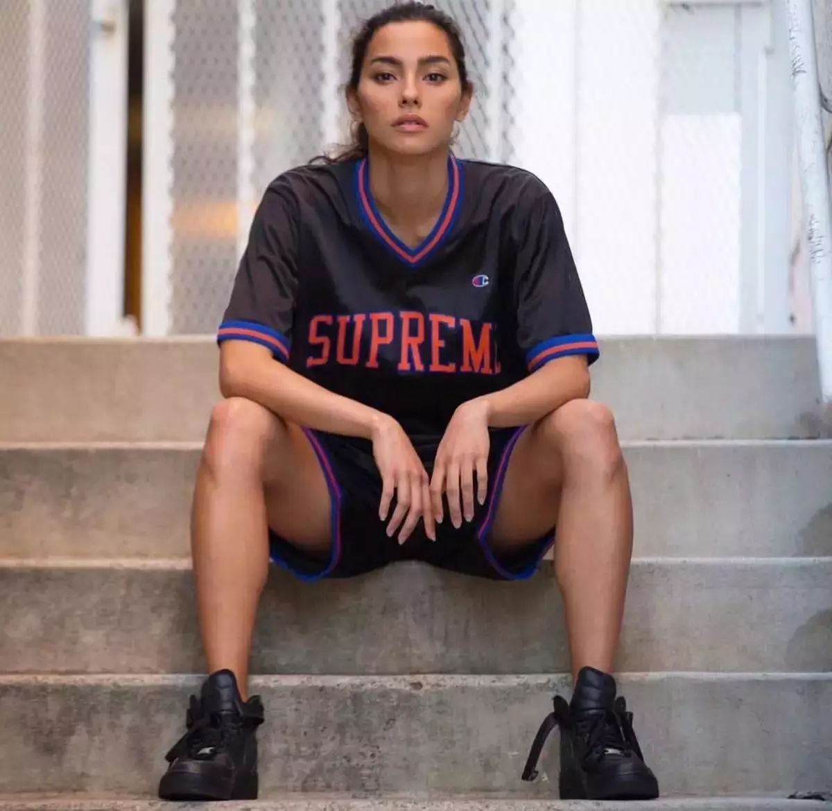 目前值得入手的supreme,supreme还值得买么