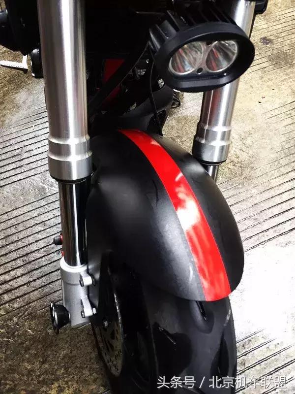 小暴龙改装方圆灯,小暴龙改装轮胎视频