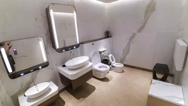 一篇有“异味”的测评文章，慎点！