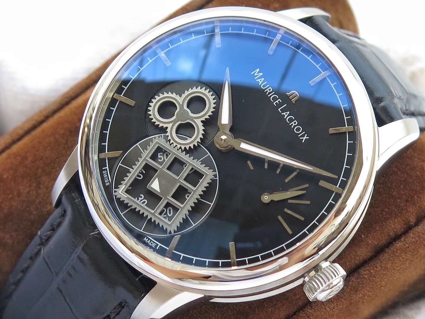 高仿瑞士表在国外被销毁,广州仿表到底怎样