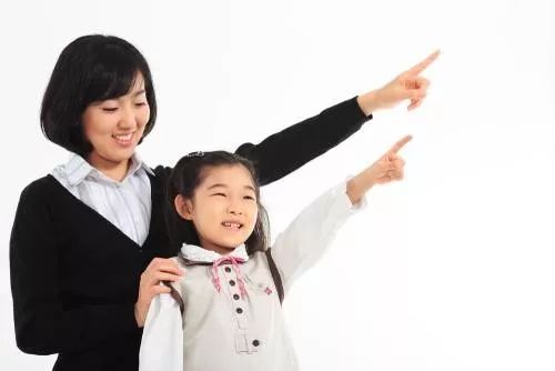 幼儿园哪个阶段的老师不好,幼儿园小学哪个老师好