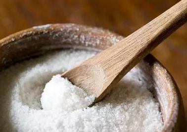 毛孔粗大有螨虫怎么改善,毛孔粗大粉刺闭口毛孔堵塞