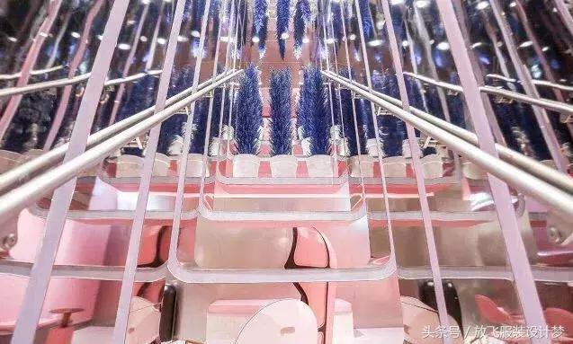 粉蓝色华伦天奴,粉色red华伦天奴