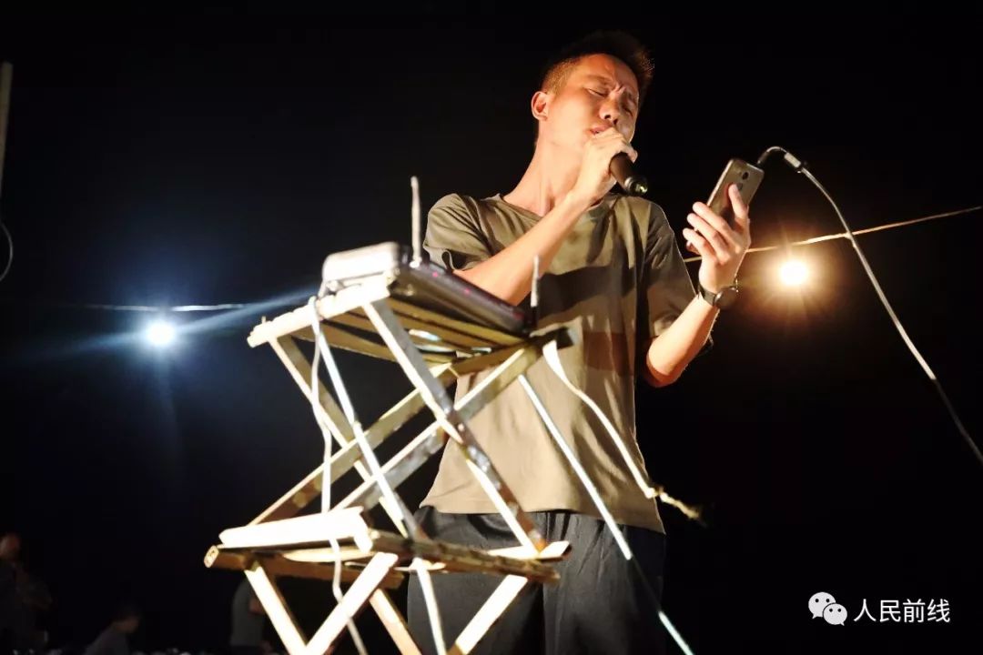 面朝大海人生就像奔流不息的大海,面朝大海人生就像一场旅行