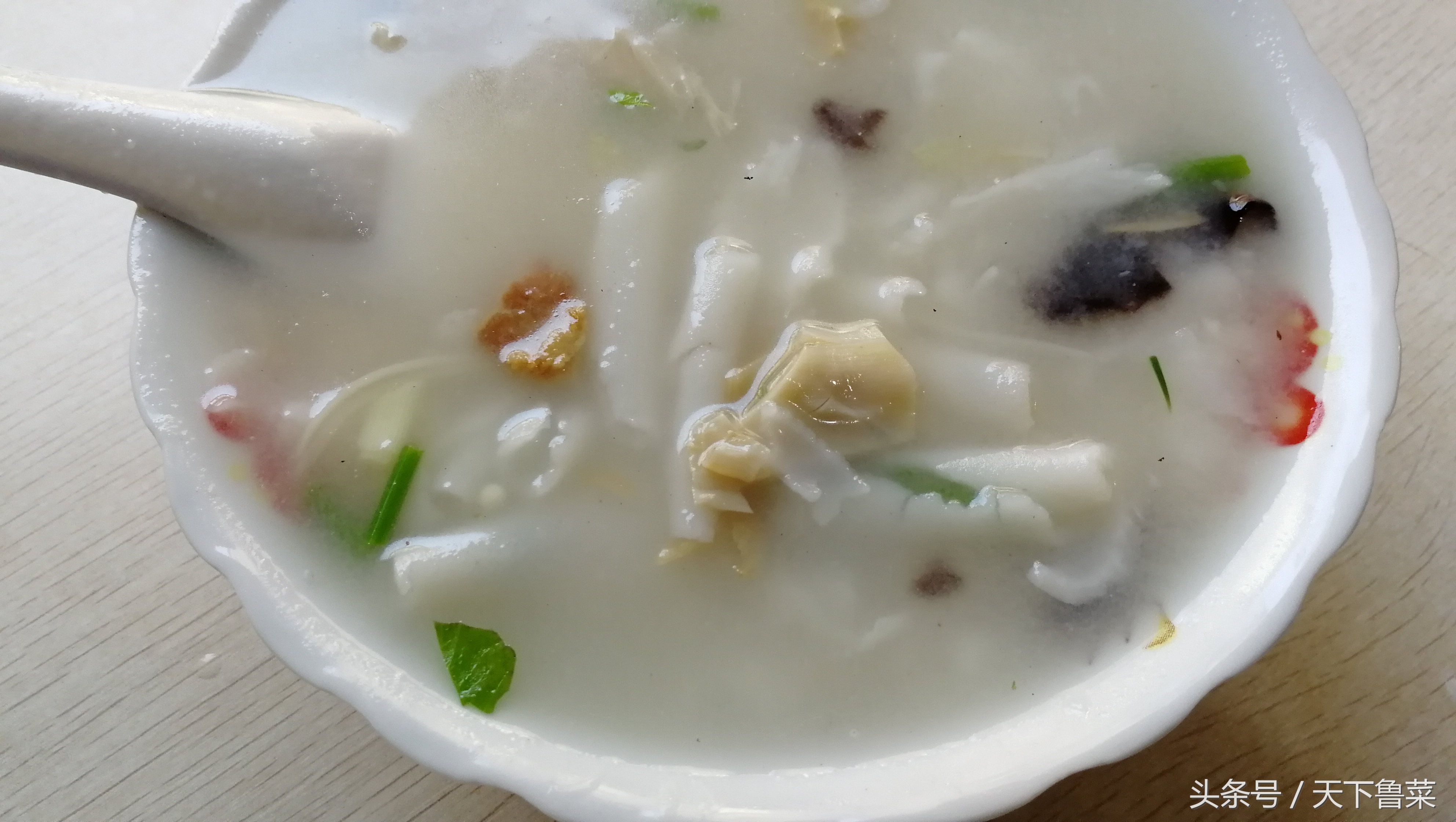 福州小吃现成的锅边糊,福州锅边糊属于非物质文化遗产吗