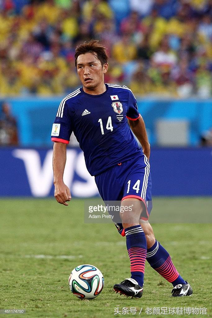 世界杯鸳鸯足球鞋,世界杯彪马鸳鸯足球鞋绿橙