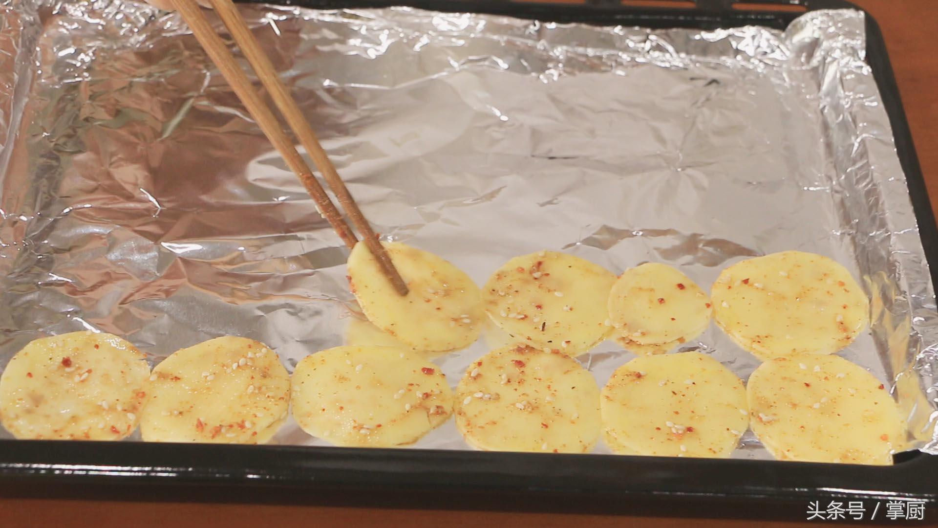 自制烤薯片的详细做法,自制烤薯片的最简单家常做法