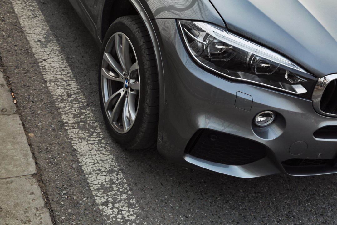 全新bmwx5瞩目登场,上瘾宝马车