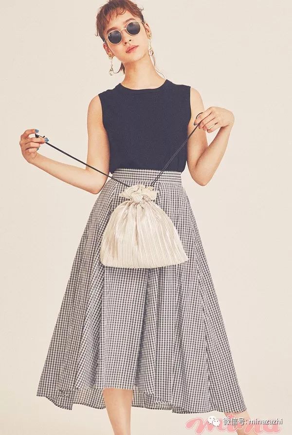 呕心沥血整理！如何拯救像沈月一样身材五五分的女孩？