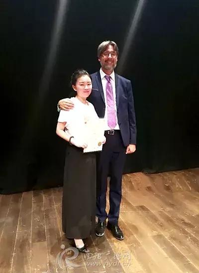 南召褚洪莹,褚洪莹