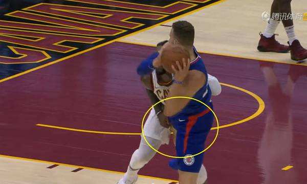 打球被踢裆什么感觉？痛斥格林精神病！看亚当斯自传比生孩子还疼