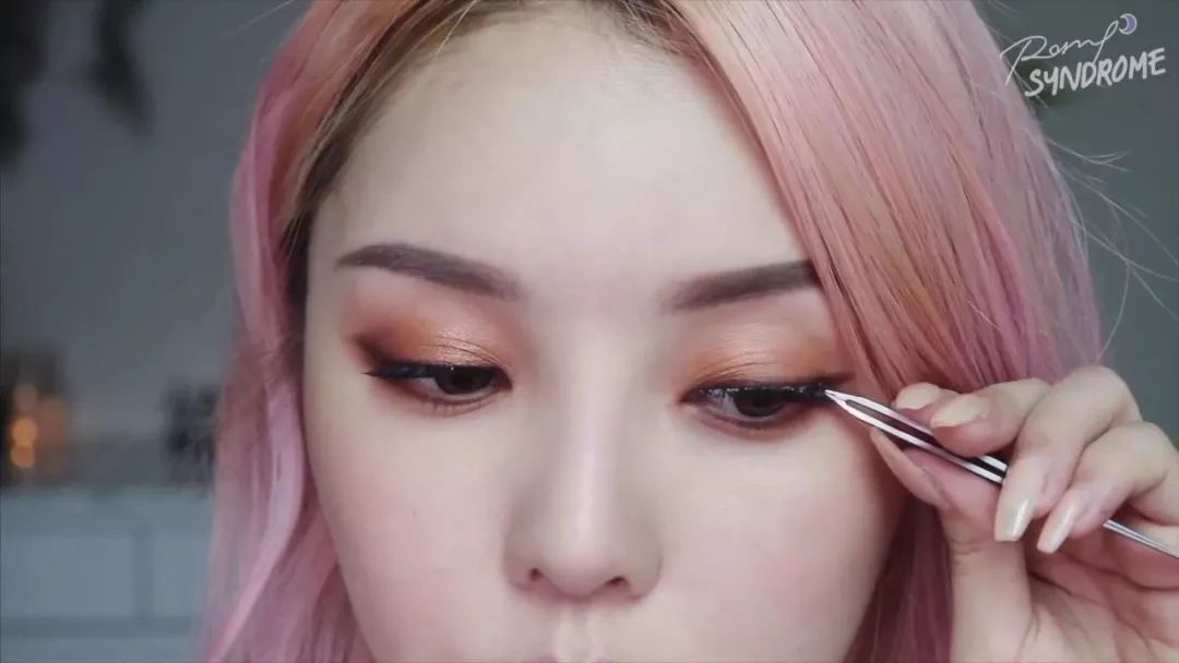 pony推荐精致眼妆,pony妆容夏日度假