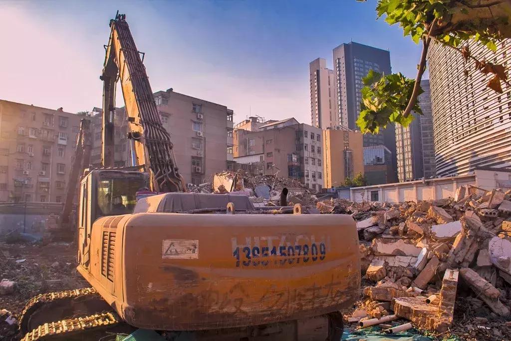 徐州二中变“停车场”！还有哪些回忆留下来？