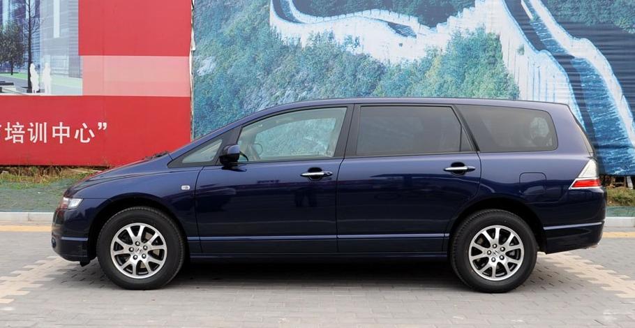 奥德赛mpv老款,2万想买10年本田奥德赛七座mpv