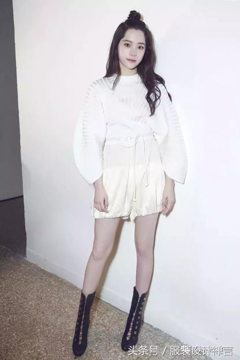 穿衣搭配:少买衣服,多学搭配,简单的基础款搭配就够美!