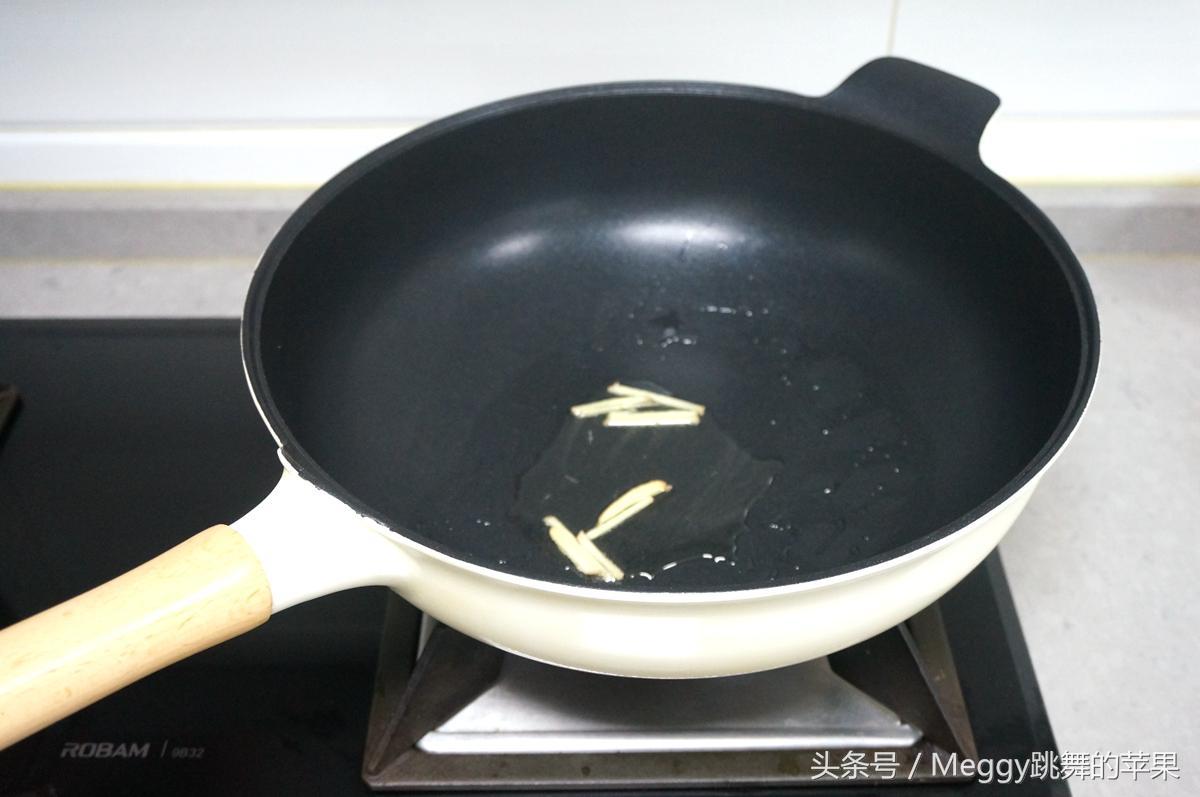 虾仁豆腐番茄烩饭,番茄虾仁豆腐又滑又嫩还好吃