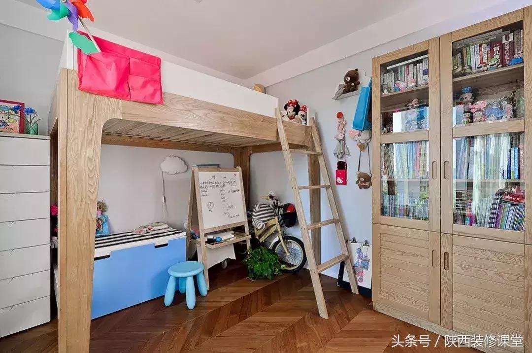 儿童房上床下桌一体效果图,30平小户型上床下桌