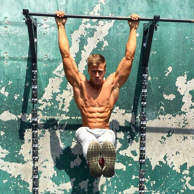 健身肌肉太大会不会成死肌,健身出来的肌肉