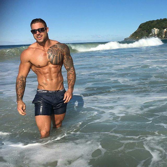 健身肌肉太大会不会成死肌,健身出来的肌肉