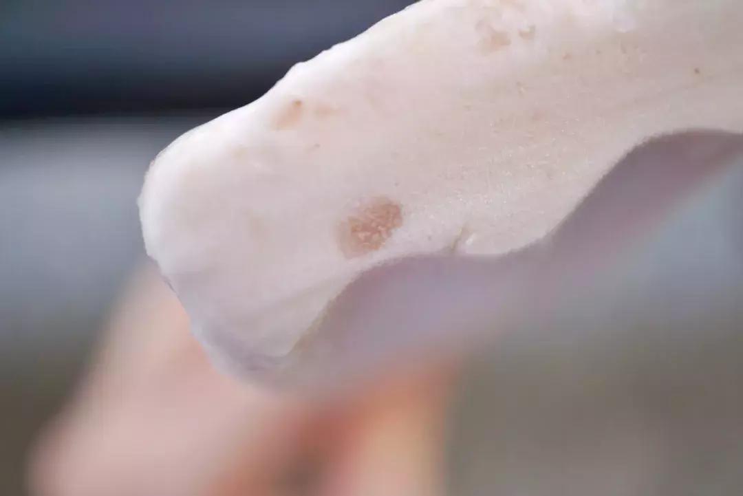 冰淇淋是冰的吃了没有热量 (冰淇淋没有热量因为它是冷的奶茶)