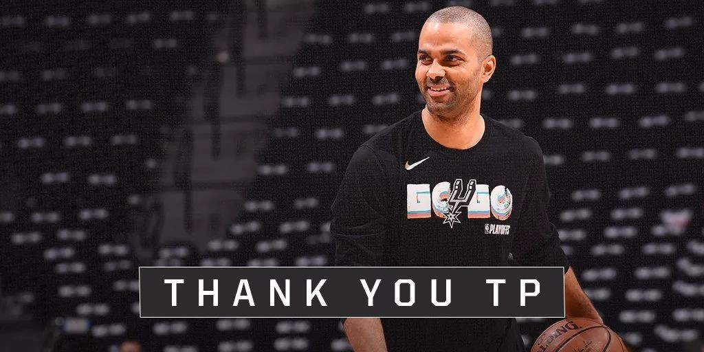 帕克回到马刺拥抱波波维奇,波波维奇感激邓肯