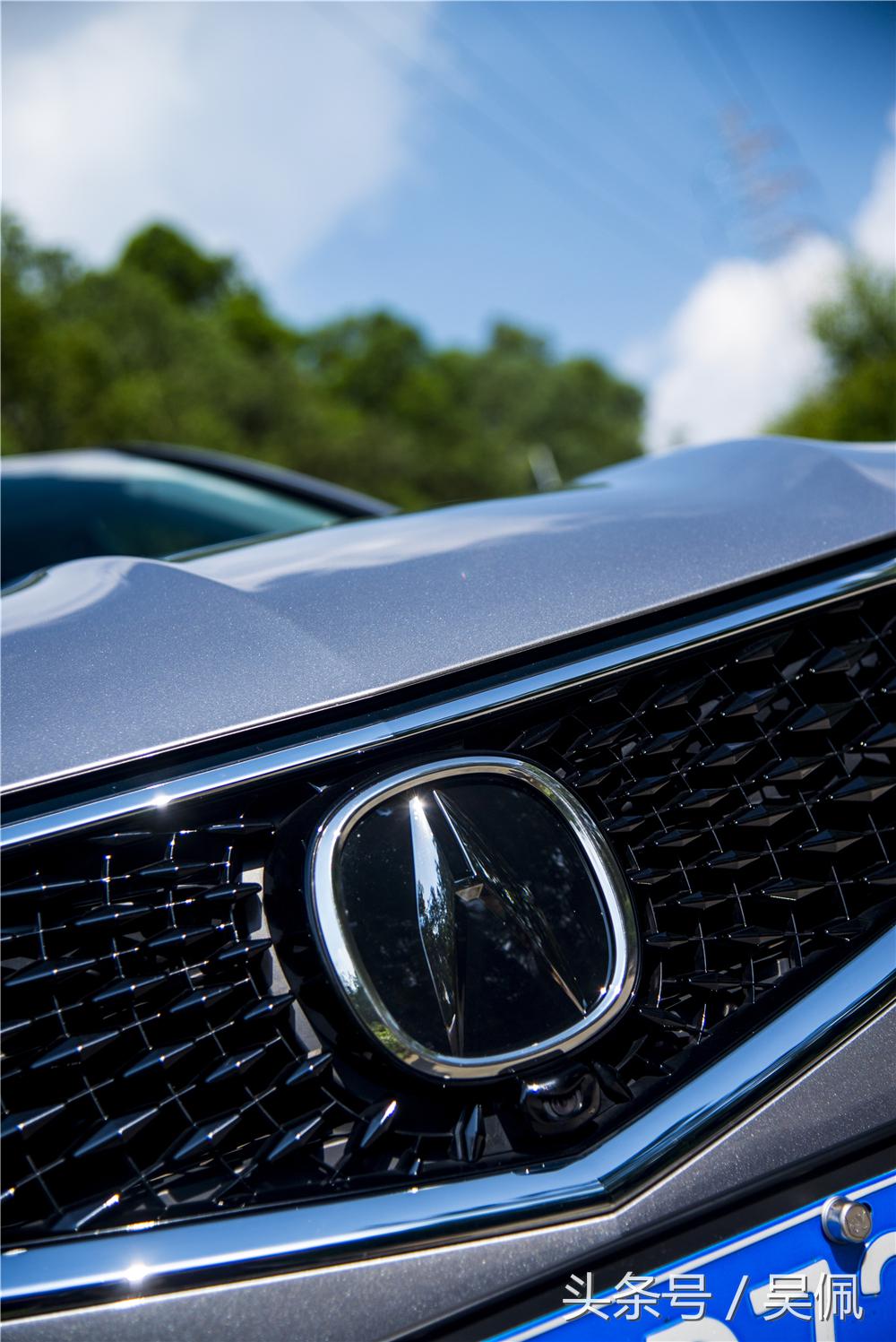 雅阁对比讴歌tlx-l,讴歌tlx-l与雅阁