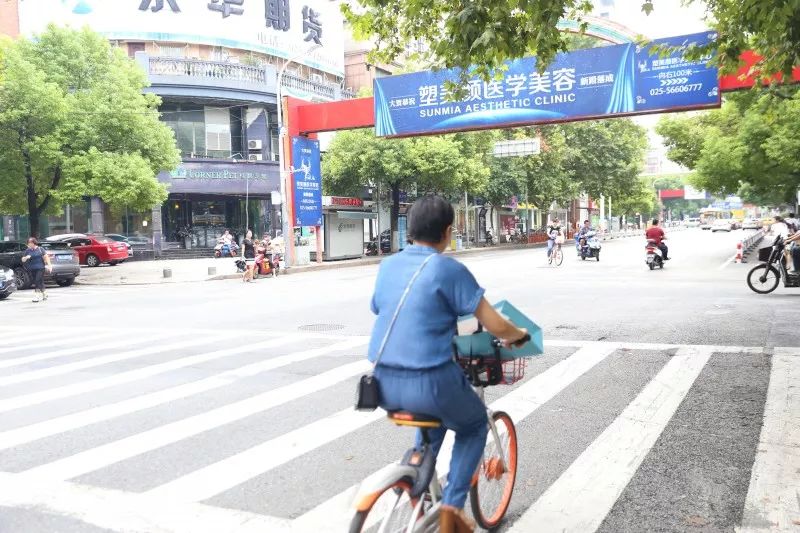 南京王府大街小吃推荐,南京民国古街区美食