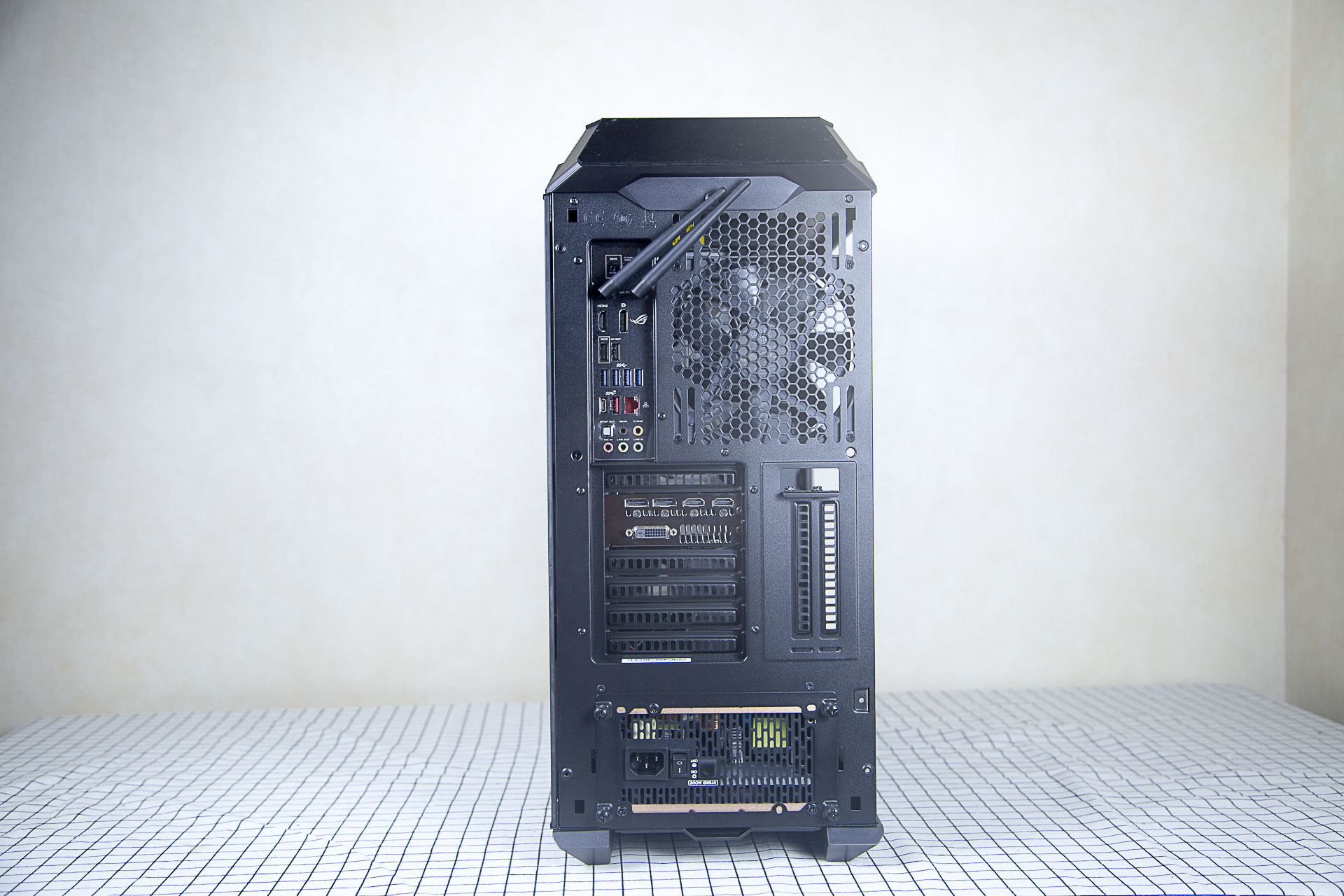 华硕1070ti显卡怎么装,华硕1070ti装机效果