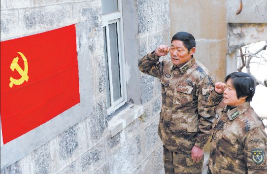 32年如一日坚守开山岛,致敬永远的英雄原版