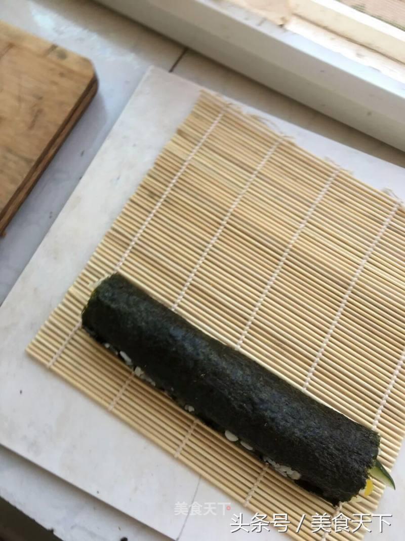 寿司怎么卷才结实日本,寿司怎样卷才不会松视频