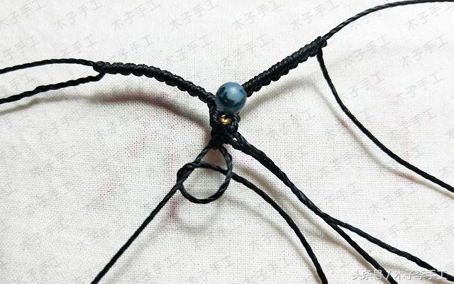 爱心情侣手绳教程视频,情侣手绳编法大全