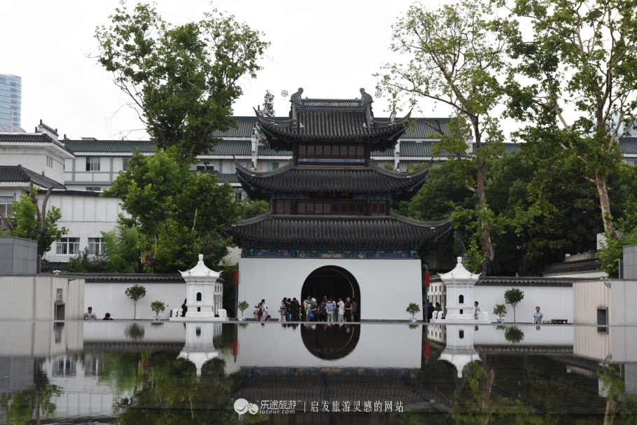 夫子庙来历和古今的变迁,南京著名的景点夫子庙江南古都