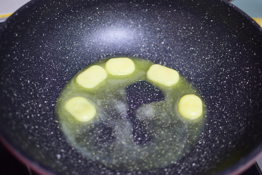 教你绿豆糕正宗的做法，软嫩香甜，还能解暑，做法简单，一看就会