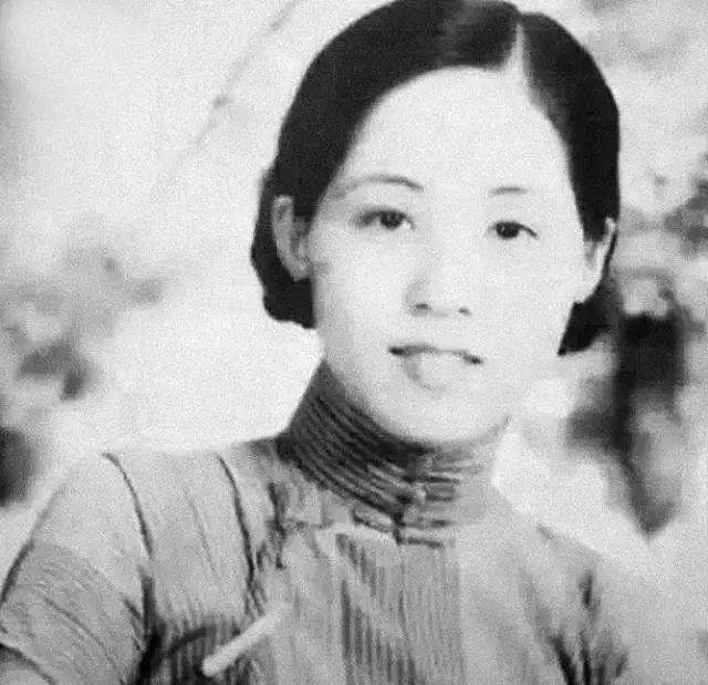 董竹君是个传奇女子,董竹君传奇女王