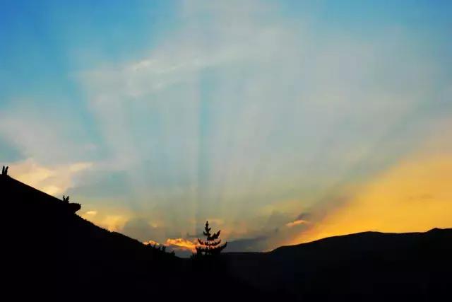 五月份的五台山风景,五台山五祖庙