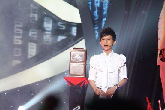 湖南卫视都有哪几位男主持,湖南卫视各个主持人的成名之路