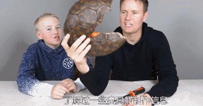 还记得你们吐槽过的Tiffany曲别针吗？王菲把它变成了耳环！