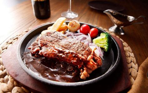 西餐厅的牛排成本很低价格却很高,西餐厅牛排一般几十元