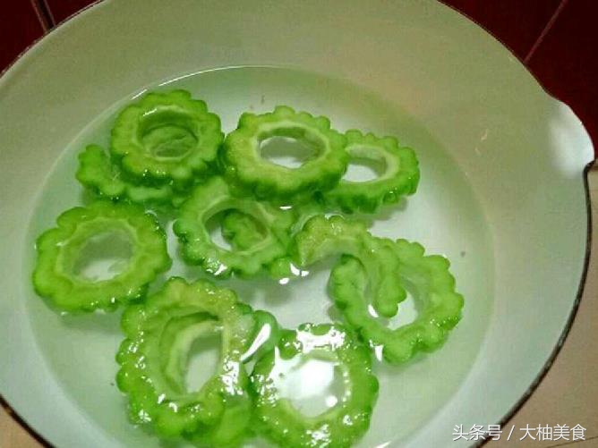 紫薯和苦瓜能一起吃吗,紫薯苦瓜最好吃的做法