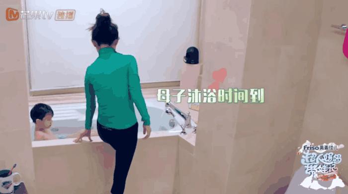 霍思燕杜江给嗯哼穿衣服,霍思燕嗯哼穿衣服