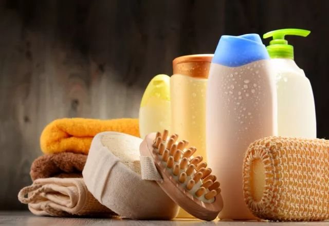 冷水洗头对脑梗有好处吗,脑梗可以用冷水洗头有危害吗