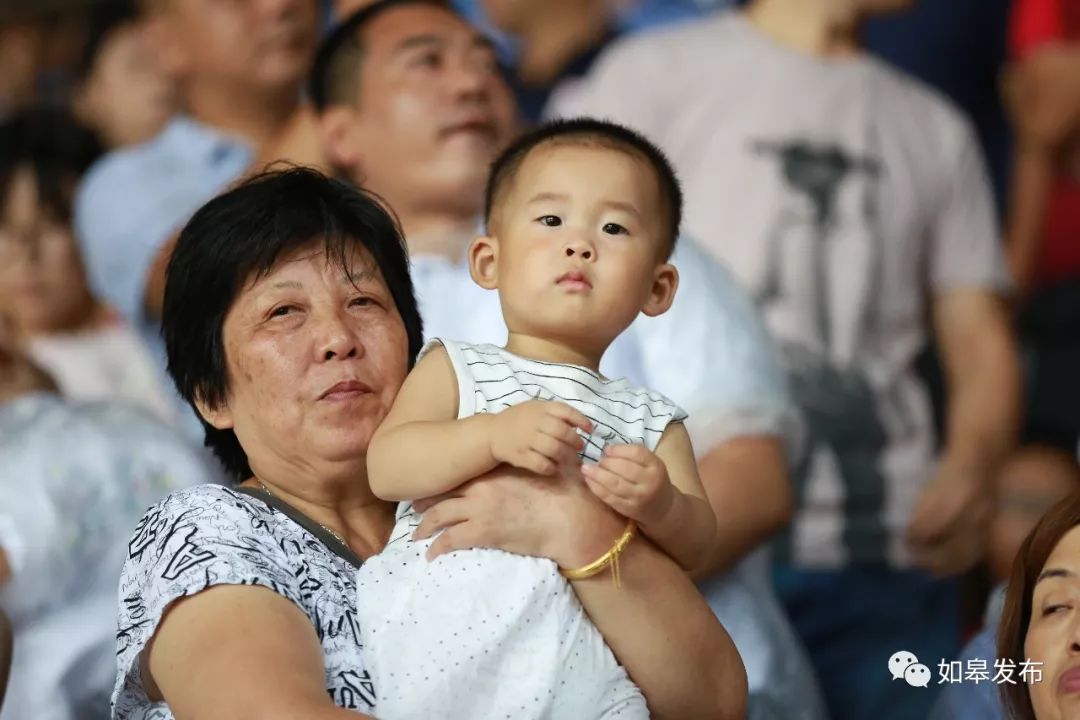 林莉、陈玘、陈若琳……都来了！刚刚，如皋奥体中心嗨翻天！