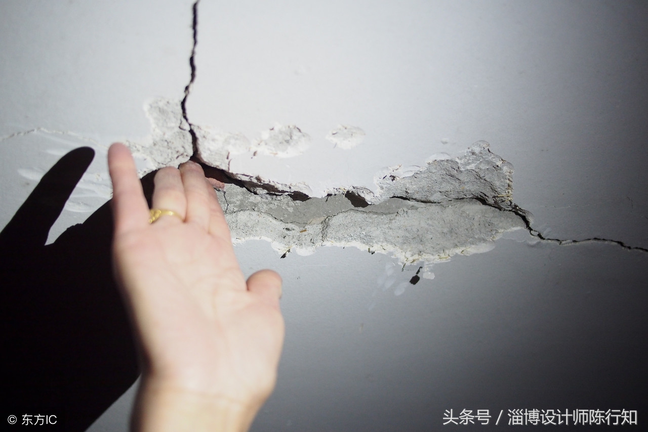 墙面空鼓修补后需要挂网吗,新房墙上的空鼓怎么处理