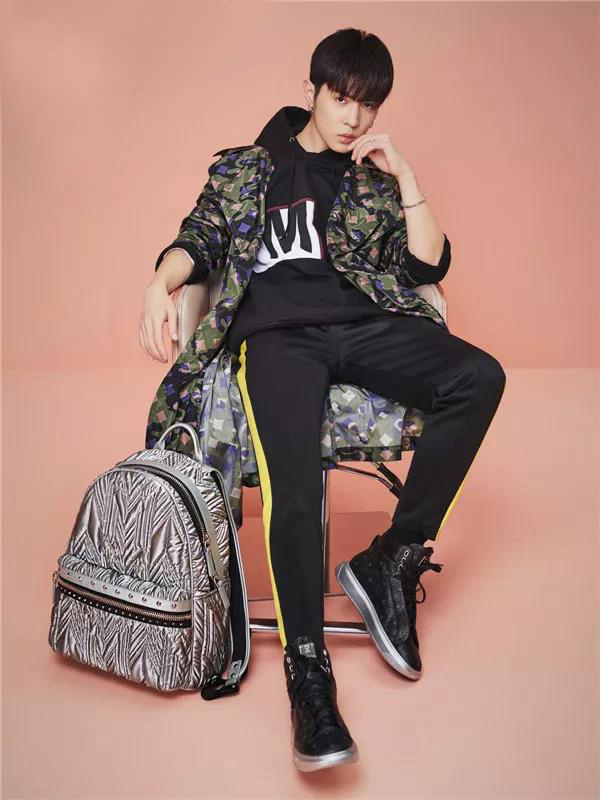 潮牌mc包包,mcm旗舰店包包