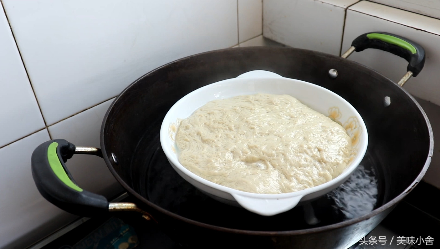 自制凉皮怎么不开裂又筋道,教你如何做家常凉皮