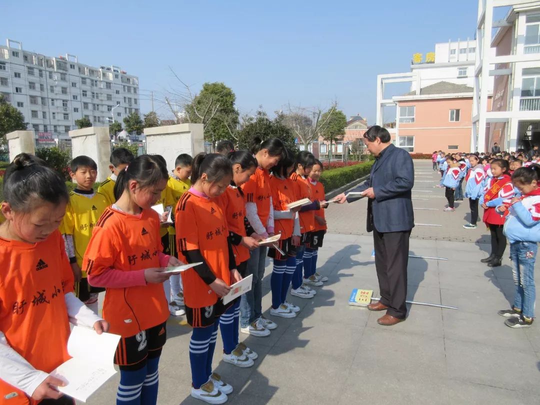 不骗你，我的足球是数学老师教的！