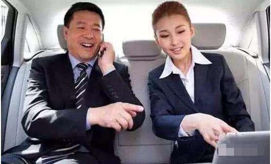 坐别人的车应该坐哪里呢段子,坐别人车应该坐哪里