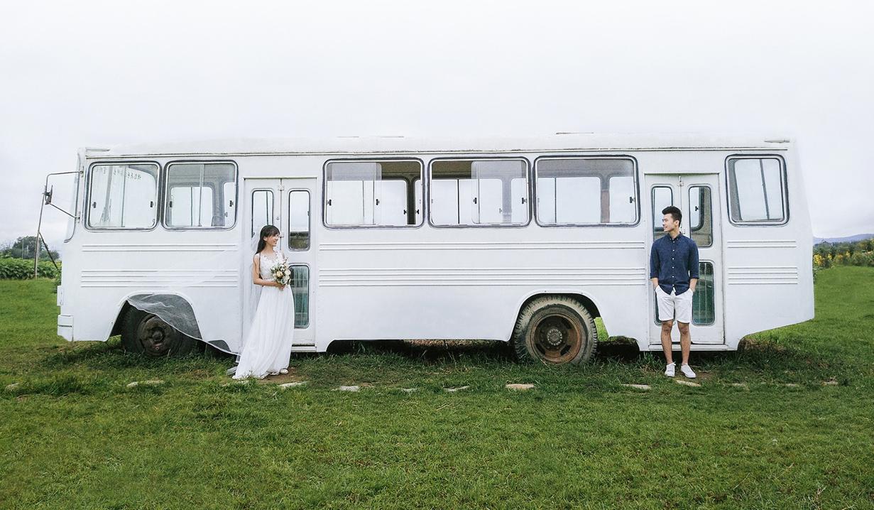 自己在家用手机拍情侣婚纱照,在家如何用手机拍情侣婚纱照