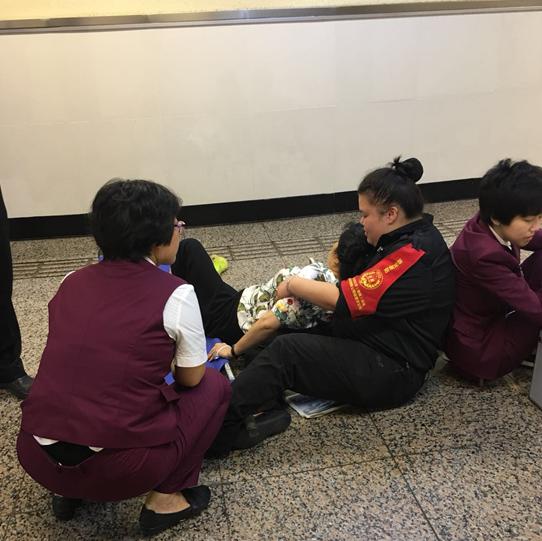 沈阳地铁女安检,沈阳地铁安检小姑娘哭了